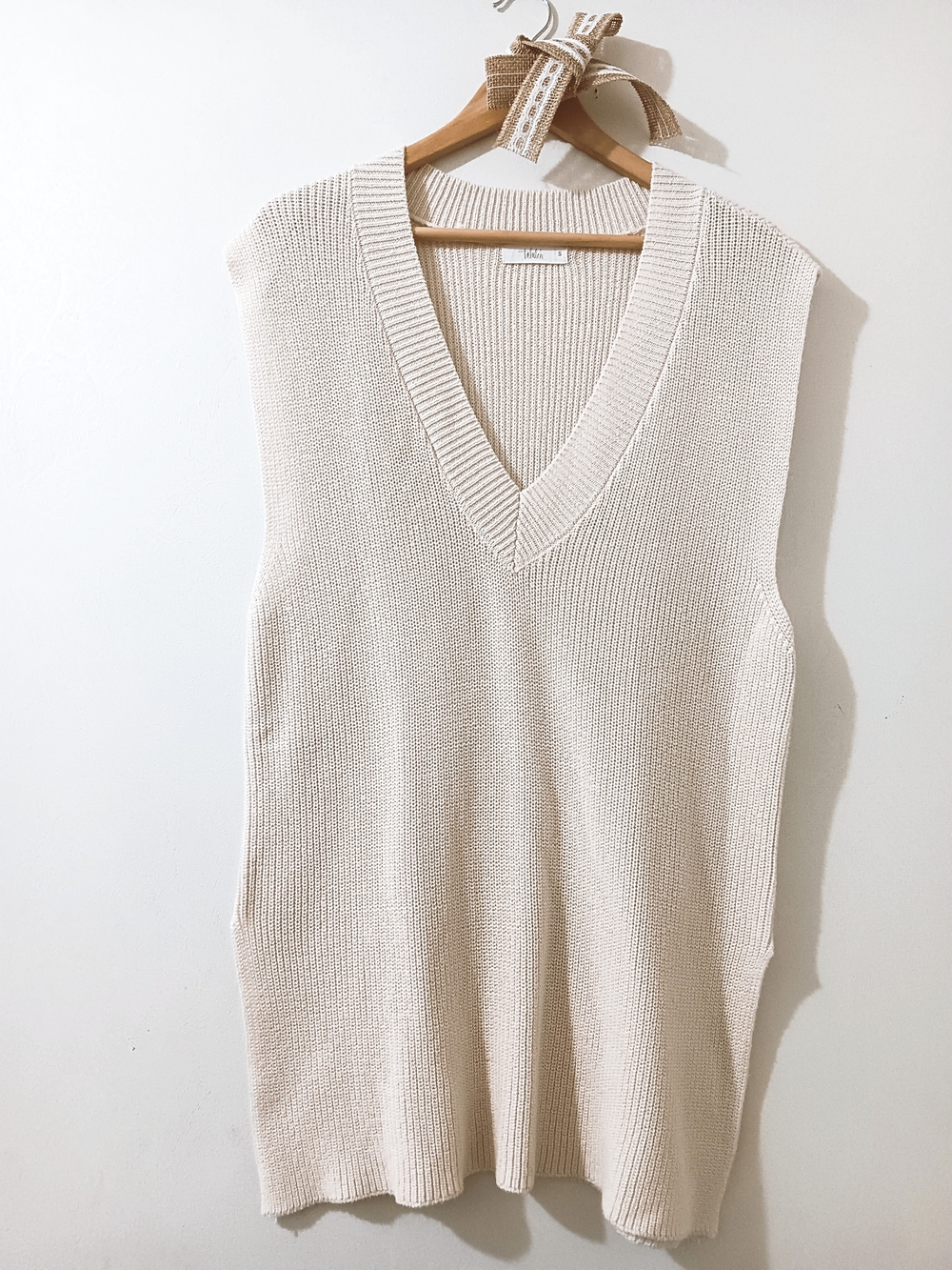 SHOP TALULAH DEEP PLUNGE V-NECK IVORY CREAM SLEEVELESS TUNIC SWEATER VEST SMALL